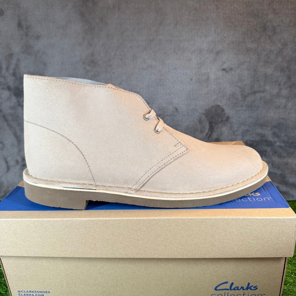 Clarks Shepton Taupe Distressed Suede Desert Chukka Boots Mens 11.5 M 26179923